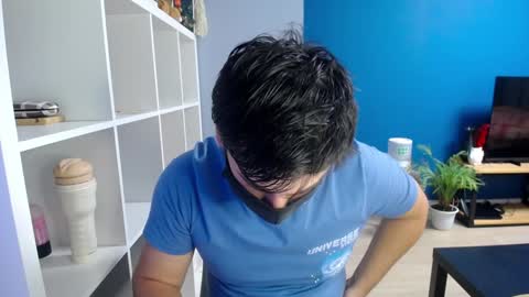 Snapshot of sexxxdickbig chatting on 02.03.25 Tommy online show from 02.03.25