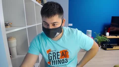 Snapshot of sexxxdickbig chatting on 02.08.25 Tommy online show from 02.08.25