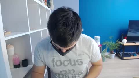 Snapshot of sexxxdickbig chatting on 02.20.25 Tommy online show from 02.20.25