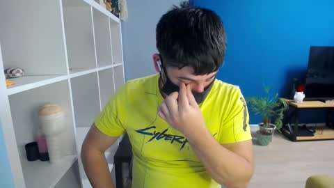 Snapshot of sexxxdickbig chatting on 02.25.25 Tommy online show from 02.25.25
