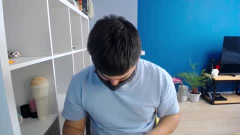 Snapshot of sexxxdickbig chatting on 02.28.25 Tommy online show from 02.28.25