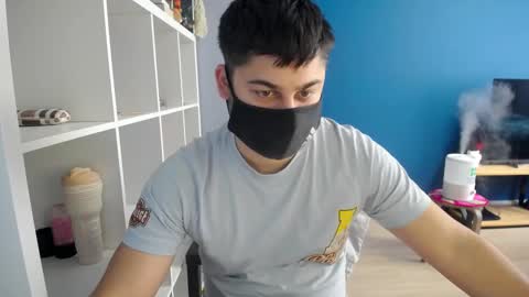 Snapshot of sexxxdickbig chatting on 03.02.25 Tommy online show from 03.02.25