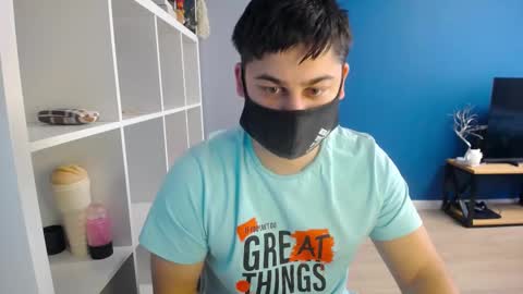 Snapshot of sexxxdickbig chatting on 03.09.25 Tommy online show from 03.09.25