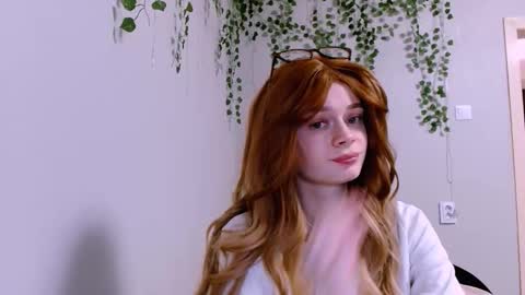 Snapshot of sexxxyalice chatting on 02.15.26 Alice 3 online show from 02.15.26