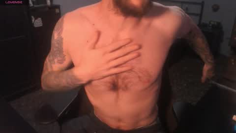 Snapshot of sexxxysiul chatting on 11.28.25 SiuL online show from 11.28.25