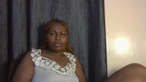 sexxy_amira online show from 10.19.25