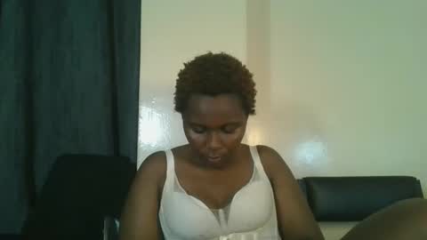 sexxy_amira online show from 10.27.25