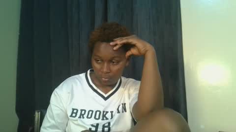 sexxy_amira online show from 10.28.25