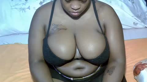 Snapshot of sexxy_brii chatting on 11.02.25 sexxy_brii online show from 11.02.25