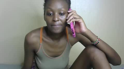 Snapshot of sexxy_bum23 chatting on 02.07.25 sexxy bum online show from 02.07.25
