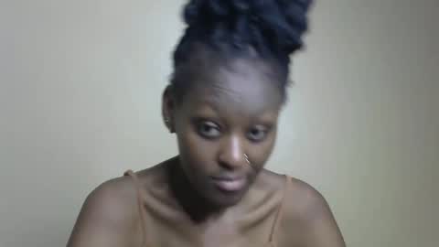 Snapshot of sexxy_bum23 chatting on 02.10.25 sexxy bum online show from 02.10.25