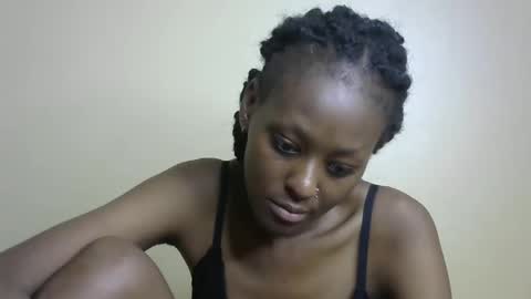Snapshot of sexxy_bum23 chatting on 02.12.25 sexxy bum online show from 02.12.25