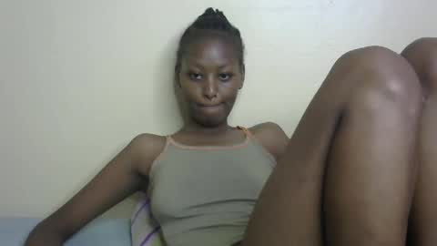 Snapshot of sexxy_bum23 chatting on 02.17.25 sexxy bum online show from 02.17.25
