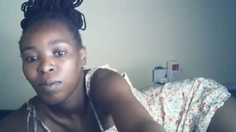 Snapshot of sexxy_curvy23 chatting on 05.03.26 sexxy_curvy23 online show from 05.03.26