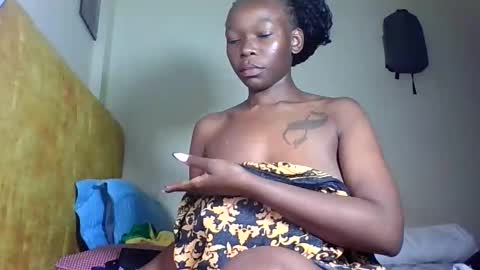 Snapshot of sexxy_goddes chatting on 02.16.26 skylar online show from 02.16.26