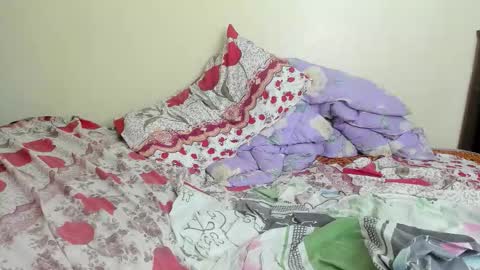 Snapshot of sexxy_tittiess chatting on 10.15.25 Sexy Boobs online show from 10.15.25