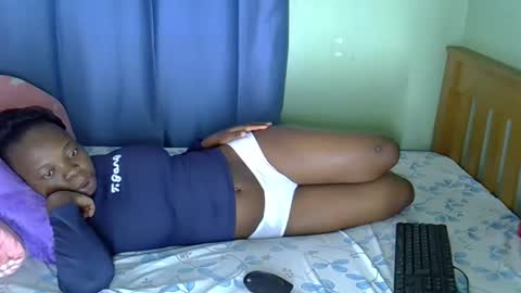 Snapshot of sexxybuttie chatting on 09.30.25 African Queen online show from 09.30.25