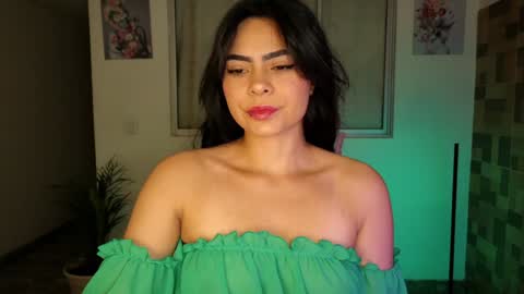 Snapshot of sexxylady__ chatting on 01.31.25 Angie online show from 01.31.25