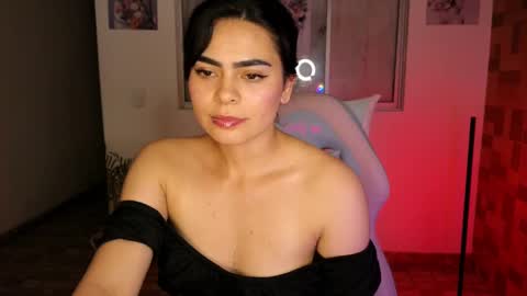 Snapshot of sexxylady__ chatting on 03.06.25 Angie online show from 03.06.25
