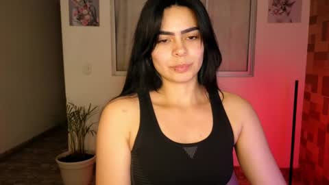 Snapshot of sexxylady__ chatting on 03.11.25 Angie online show from 03.11.25