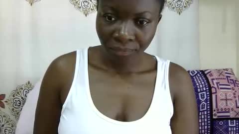 Snapshot of sexxymelanin73 chatting on 04.20.26 Sexy Boobs online show from 04.20.26