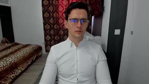 Sexxymuscles4U online show from 03.12.25