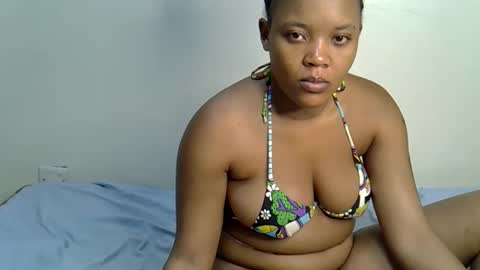 Snapshot of sexxythea_ chatting on 10.09.25 sexxythea_ online show from 10.09.25