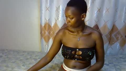 Snapshot of sexxyvee224 chatting on 11.14.25 sexxyvee224 online show from 11.14.25