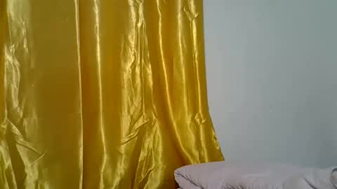 Snapshot of sexy40608102 chatting on 02.01.26 CurvyGoddess online show from 02.01.26