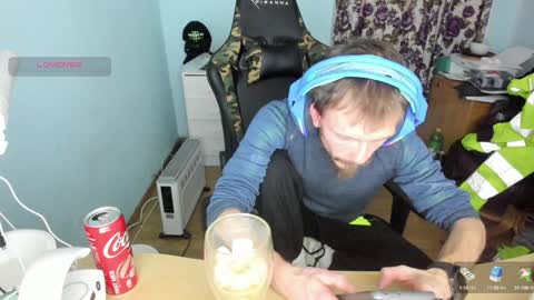 Snapshot of sexy432629 chatting on 01.05.25 evry tip help me to buy a new car 111-1111-111111 tk online show from 01.05.25