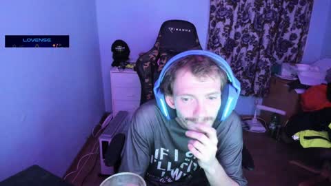 Snapshot of sexy432629 chatting on 01.25.25 evry tip help me to buy a new car 111-1111-111111 tk online show from 01.25.25