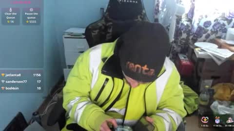 Snapshot of sexy432629 chatting on 02.04.26 evry tip help me to buy a new car 111-1111-111111 tk online show from 02.04.26