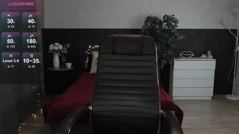 Snapshot of sexy_alexxia chatting on 09.17.25 Alexia online show from 09.17.25