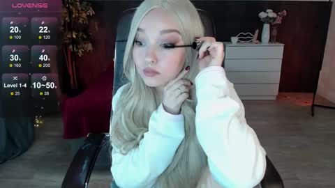 Alexia online show from 10.19.25