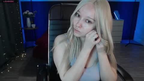 Alexia online show from 11.21.25