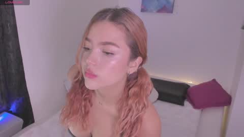 Lucy  Annyy online show from 02.05.25