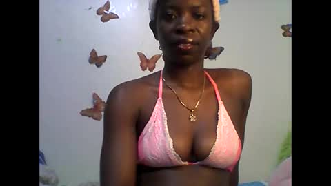 Snapshot of sexy_annbel chatting on 10.17.25 Ann online show from 10.17.25