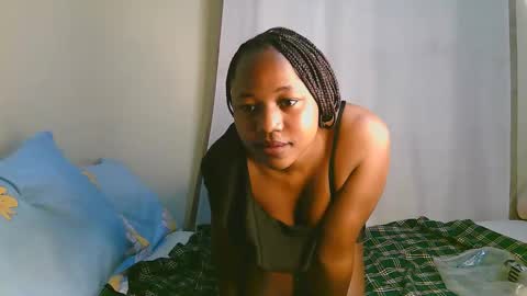 Snapshot of sexy_ariana_2 chatting on 10.19.25 Ariana online show from 10.19.25