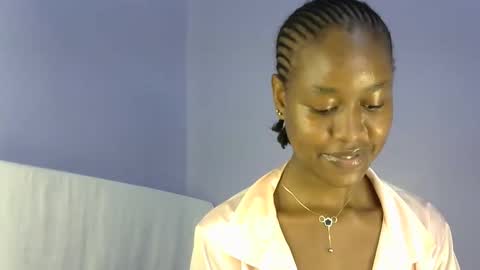 Snapshot of sexy_b7 chatting on 10.10.25 kiki online show from 10.10.25