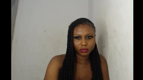 Snapshot of sexy_badgirl2 chatting on 09.16.25 Sexy blackgirl2 online show from 09.16.25