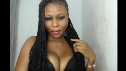 Snapshot of sexy_badgirl2 chatting on 09.23.25 Sexy blackgirl2 online show from 09.23.25