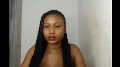 Snapshot of sexy_badgirl2 chatting on 09.30.25 Sexy blackgirl2 online show from 09.30.25