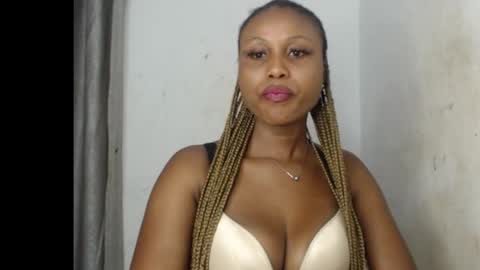Snapshot of sexy_badgirl2 chatting on 10.11.25 Sexy blackgirl2 online show from 10.11.25