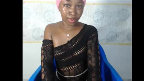 Snapshot of sexy_bluey247 chatting on 10.09.25 sexy_bluey247 online show from 10.09.25
