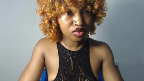 sexy_bluey247 online show from 04.11.26