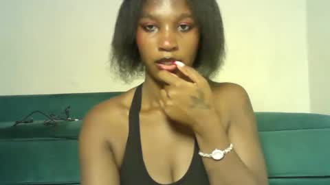 Snapshot of sexy_chocoy05 chatting on 11.17.25 sexy_chocoy05 online show from 11.17.25