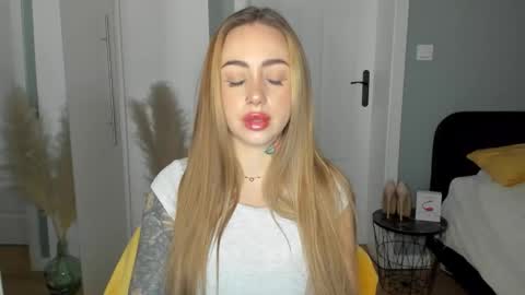 C o r a l i e online show from 04.02.26