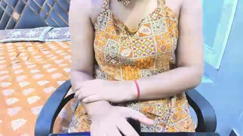 Snapshot of sexy_doll_1_ chatting on 12.01.25 Sexydoll online show from 12.01.25