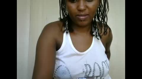 Snapshot of sexy_ebony_bliss chatting on 01.30.25 adasa online show from 01.30.25
