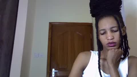 Snapshot of sexy_janny chatting on 10.30.25 Janny online show from 10.30.25